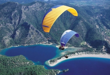土耳其费特希耶滑翔伞体验